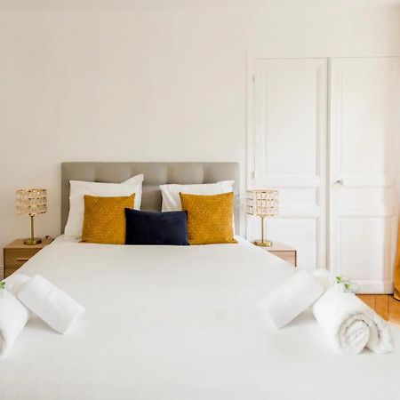 8P - 3Br Le Marais Spacious - Central - Historic Apt Paris Ngoại thất bức ảnh