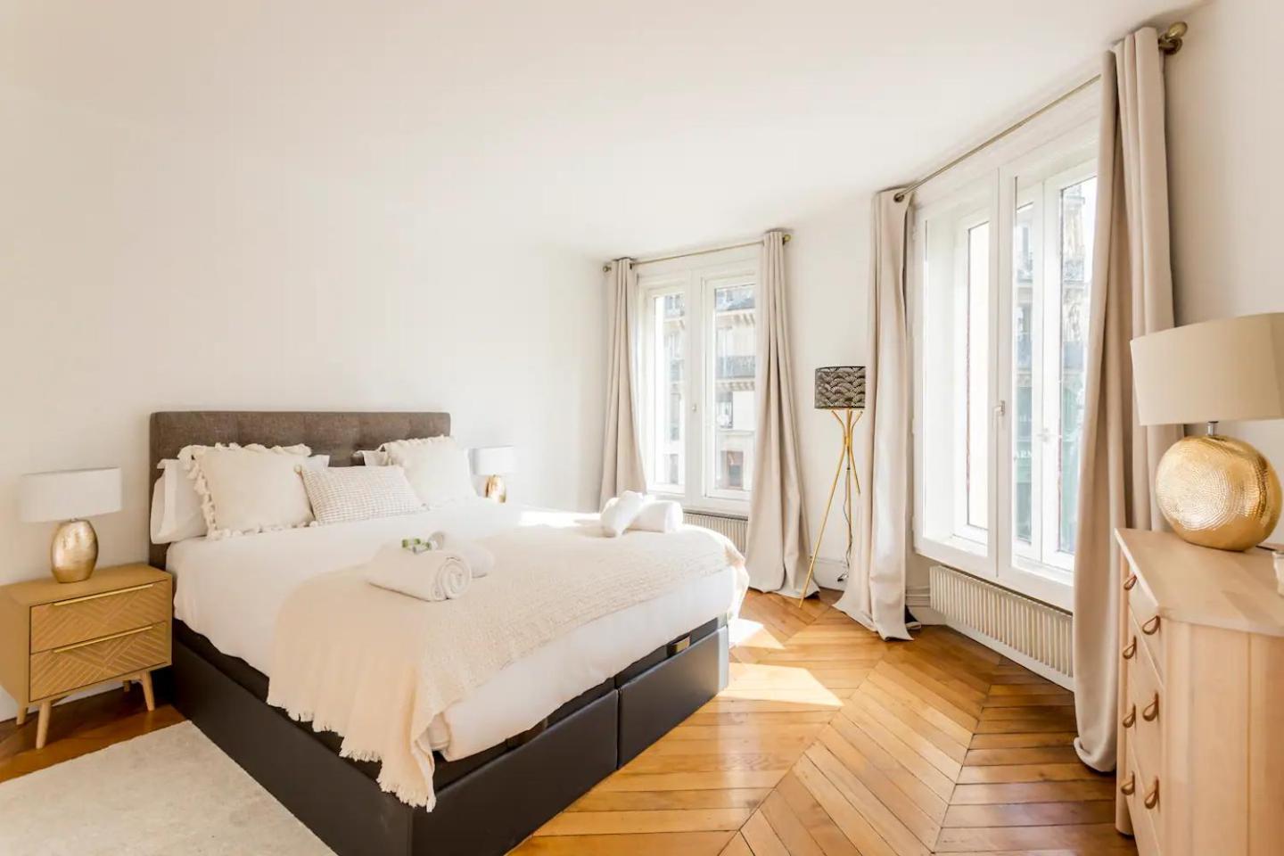 8P - 3Br Le Marais Spacious - Central - Historic Apt Paris Ngoại thất bức ảnh