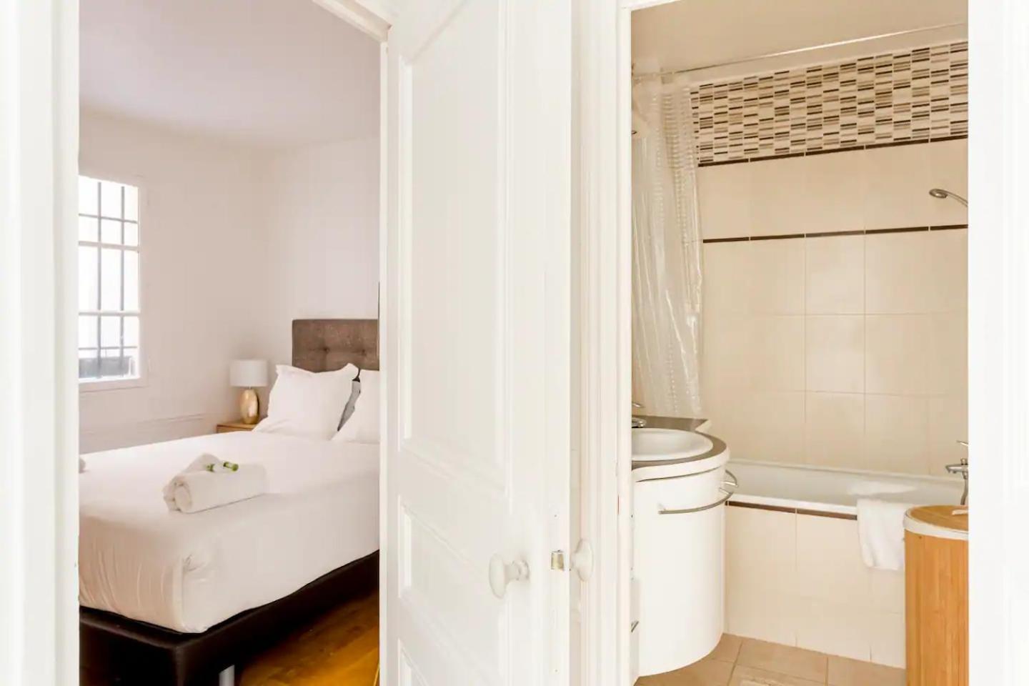 8P - 3Br Le Marais Spacious - Central - Historic Apt Paris Ngoại thất bức ảnh